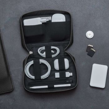 Woolnut Leather Tech Organizer - Black