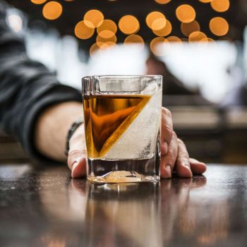Corkcicle Whisky Wedge glass