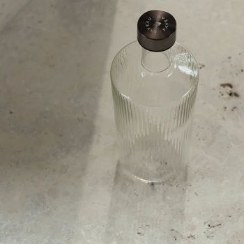 Paveau Geribbelde Fles - White Haven