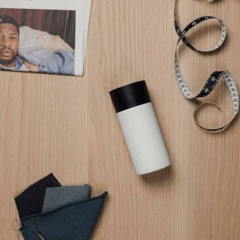 Gepersonaliseerde Otis Thermo To-Go-Mok - Wit